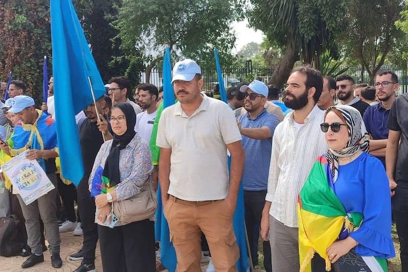 أساتذة الأمازيغية يحتجون من أجل العدالة اللغوية وتسريع تعميم التدريس خاض أساتذة…