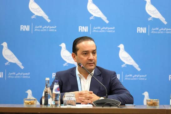 “تدبير المرحلة” يهدد بتصدع في بيت الأحرار وانتقادات تواجه شوكي قالت المصادر للجر…
