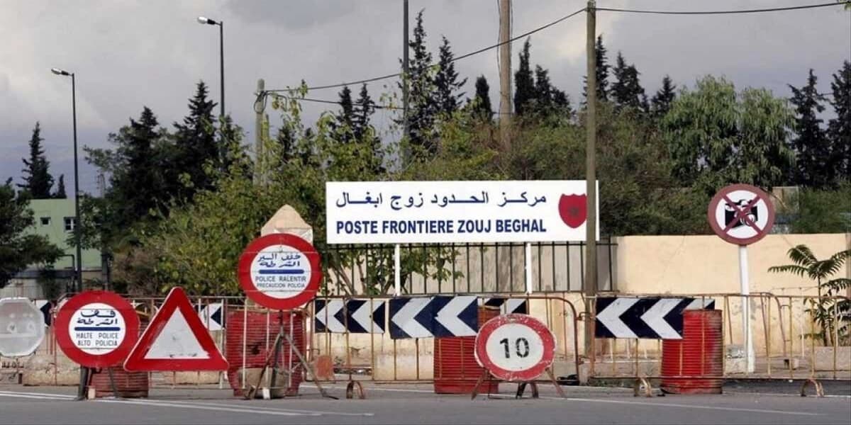 الجزائر تسلّم المغرب 33 موقوفا في قضايا الهجرة سلمت السلطات الجزائرية، أمس الأرب…